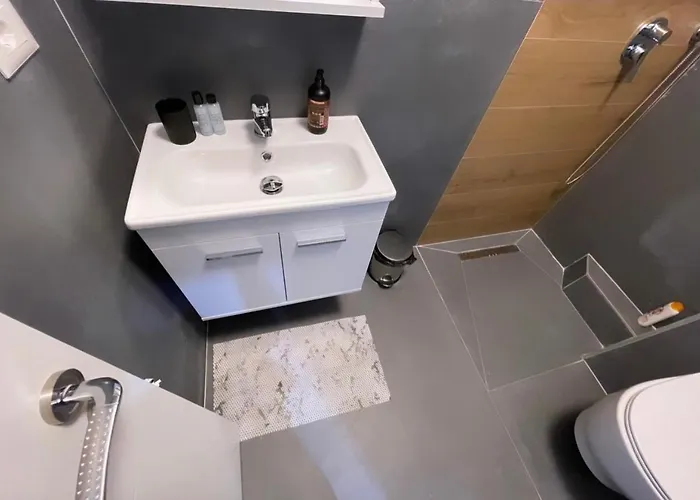 Sunshine 公寓 *